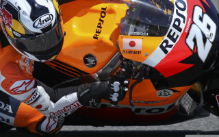 Person motorcycle race track helmet 3 - hyperrealism free wallpaper