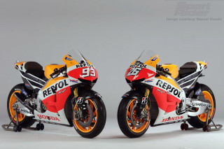 Two motorcycles side by side 2 - perfect symmetry free wallpaper