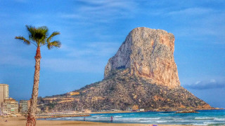Beach mountain people sand water - a beach free wallpaper for desktop