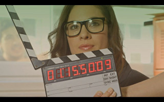 Woman holding clapper movie face - her face free wallpaper for desktop