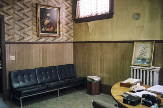 Room couch interior furniture comfortable - table free wallpaper