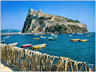 Boats water hill castle rope - a castle free wallpaper