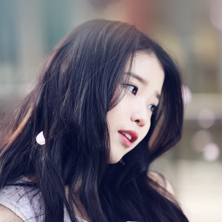 Woman black hair flower smiling - byeon sangbyeok free wallpaper