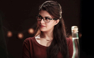 Woman glasses wine bottle looking - a bottle of wine free wallpaper