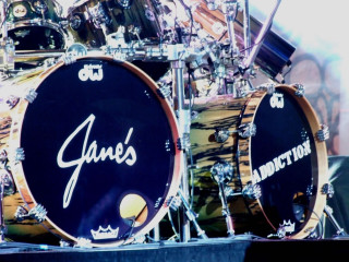 Drum set closeup stage microphone - dan scott free wallpaper for desktop