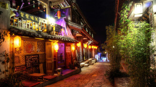 Street building lamp night people 2 - a few person free wallpaper