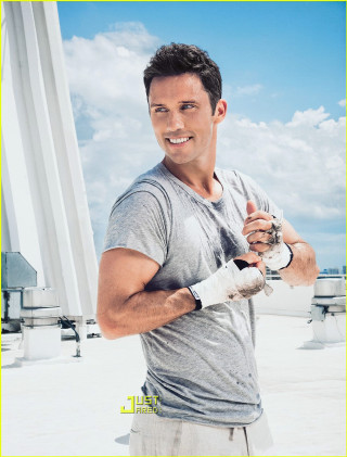 Man glove posing picture building - adam willaerts free wallpaper