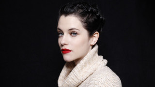 Woman scarf red lipstick neck - a red lipstick free wallpaper