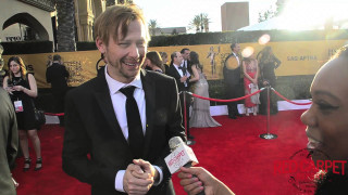 Man suit tie redcarpet microphone - doc hammer free wallpaper