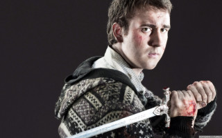 Man bloody hand sword sweater - bloody free wallpaper