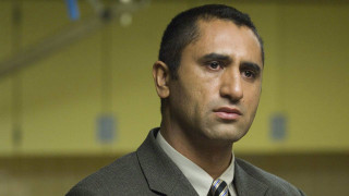 Man suit tie serious look 19 - his face and shoulders free wallpaper