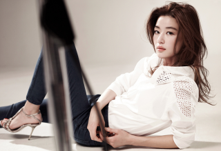 Woman highheels white shirt asiangirl - high heel free wallpaper