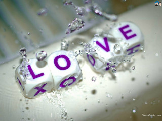 Love dice floating water bubbles - free love wallpaper