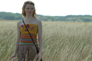 Woman field grass crossbody bag - movie still free wallpaper