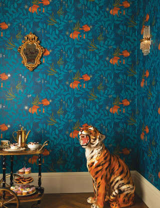 Tiger statue room wallpaper mirror - kitsch movement free wallpaper