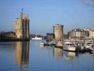 Harbor boats castle blue sky - camille bouvagne free wallpaper