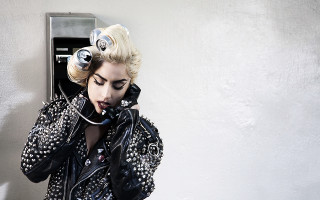 Woman hair dryer phone black - a hair dryer free wallpaper