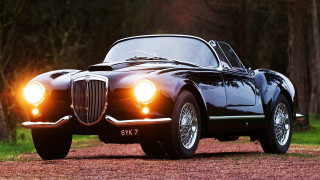 Black car headlights dirt road - its headlight free wallpaper