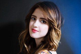 Woman long hair red lipstick 4 - a red lipstick free wallpaper
