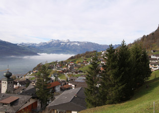 Village mountain foggy valley background - the hillside free wallpaper