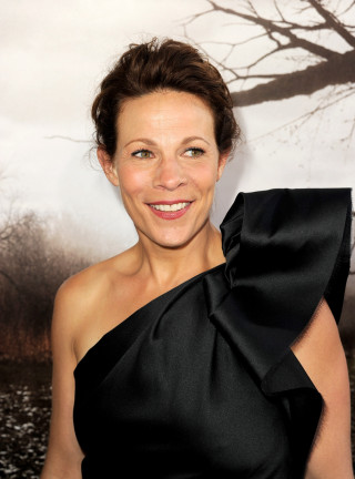 Woman black dress smiling tree - christen dalsgaard free wallpaper