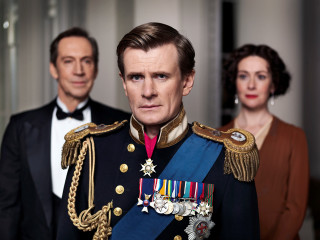 Man uniform woman dress man - a character portrait free wallpaper