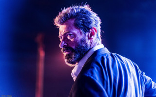 Bearded man suit stage microphone - david annand free wallpaper