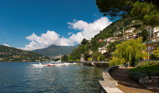 Lake hillside boats architecture cityscape - house free wallpaper