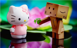 Hello kitty figurine small figure 2 - a flower free wallpaper