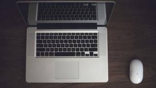 Laptop wooden desk mouse mousepad - a wooden desk next free wallpaper