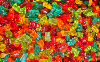 Gummy bears table fruit salad - a pile free wallpaper