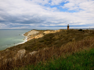 Lighthouse hill ocean cliff cloudy - the ocean and a cliff free wallpaper