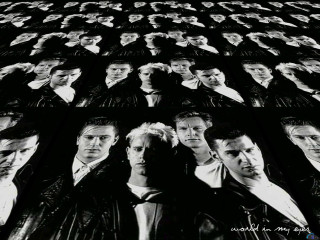 Large group people black white - perfect symmetry free wallpaper