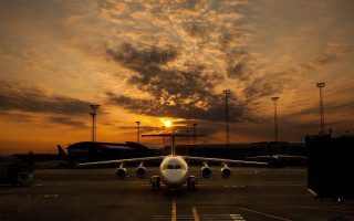 Sunset plane beach cityscape water - the runway free wallpaper