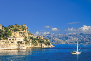 Boat mountain house castle cliff - exekia free wallpaper
