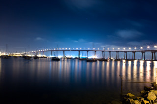 Bridge night water lights boat - the water free wallpaper