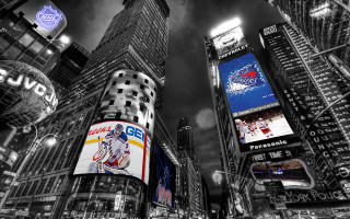 Black white city street billboards - boris vladimirski free wallpaper