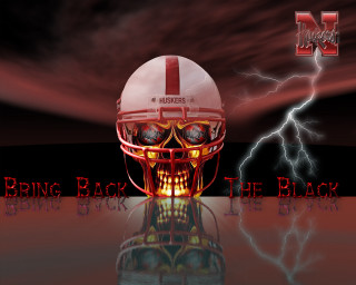 Football helmet lightning background bring - a football helmet free wallpaper