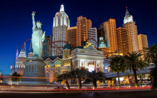 City liberty statue night buildings - cherryl fountain free wallpaper