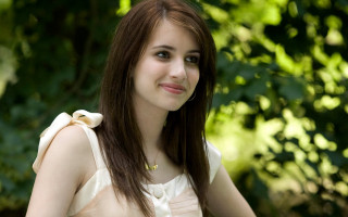 Woman long hair white dress 17 - pretty free wallpaper