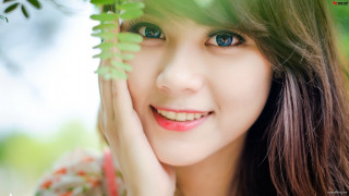 Woman green eyes leaf green - green eye free wallpaper