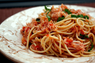 Spaghetti sauce greens table wooden - carpoforo tencalla free wallpaper