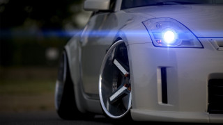 Car closeup headlight light blurry - rim free wallpaper
