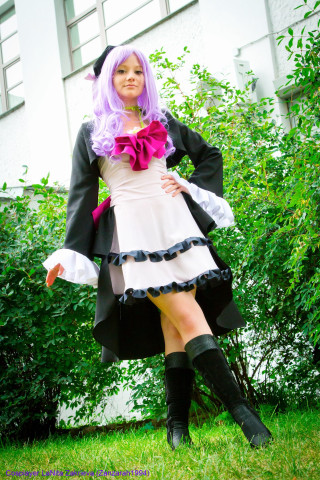 Woman cosplay forest bush ivy - cosplay free wallpaper