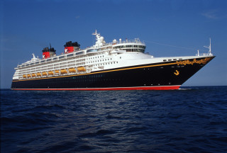 Cruise ship ocean blue sky 4 - pixar and disney animation free wallpaper