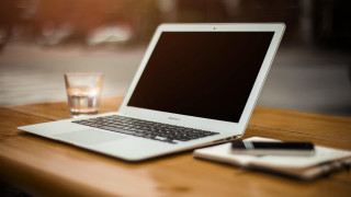 Laptop wooden table glass water - adobe lightroom free wallpaper