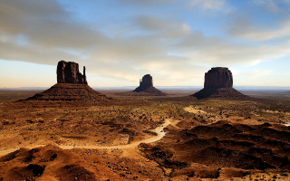 Desert landscape river large rocks - two large rock free wallpaper