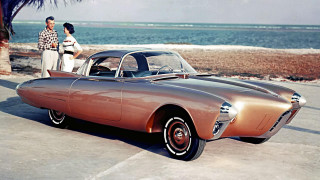 Man woman car beach ocean - a man and woman free wallpaper for desktop