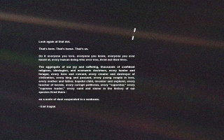 Black white text message blurry - a screen free wallpaper