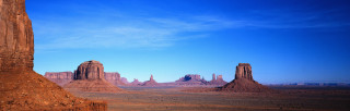Desert landscape rocks clouds mountains - a few mountain free wallpaper